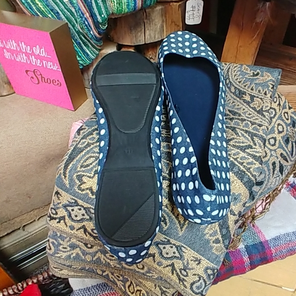 DENIM POLKA DOT FLATS - Picture 5 of 6